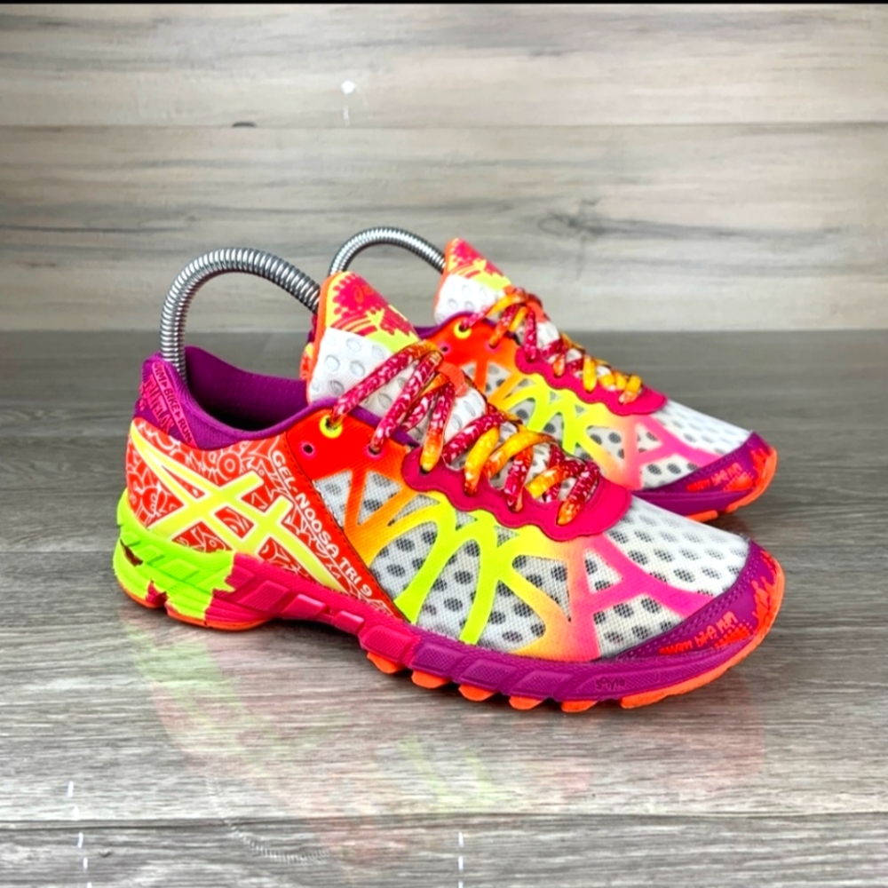 Asics Gel-Noosa Tri 9 Running Shoes size  6